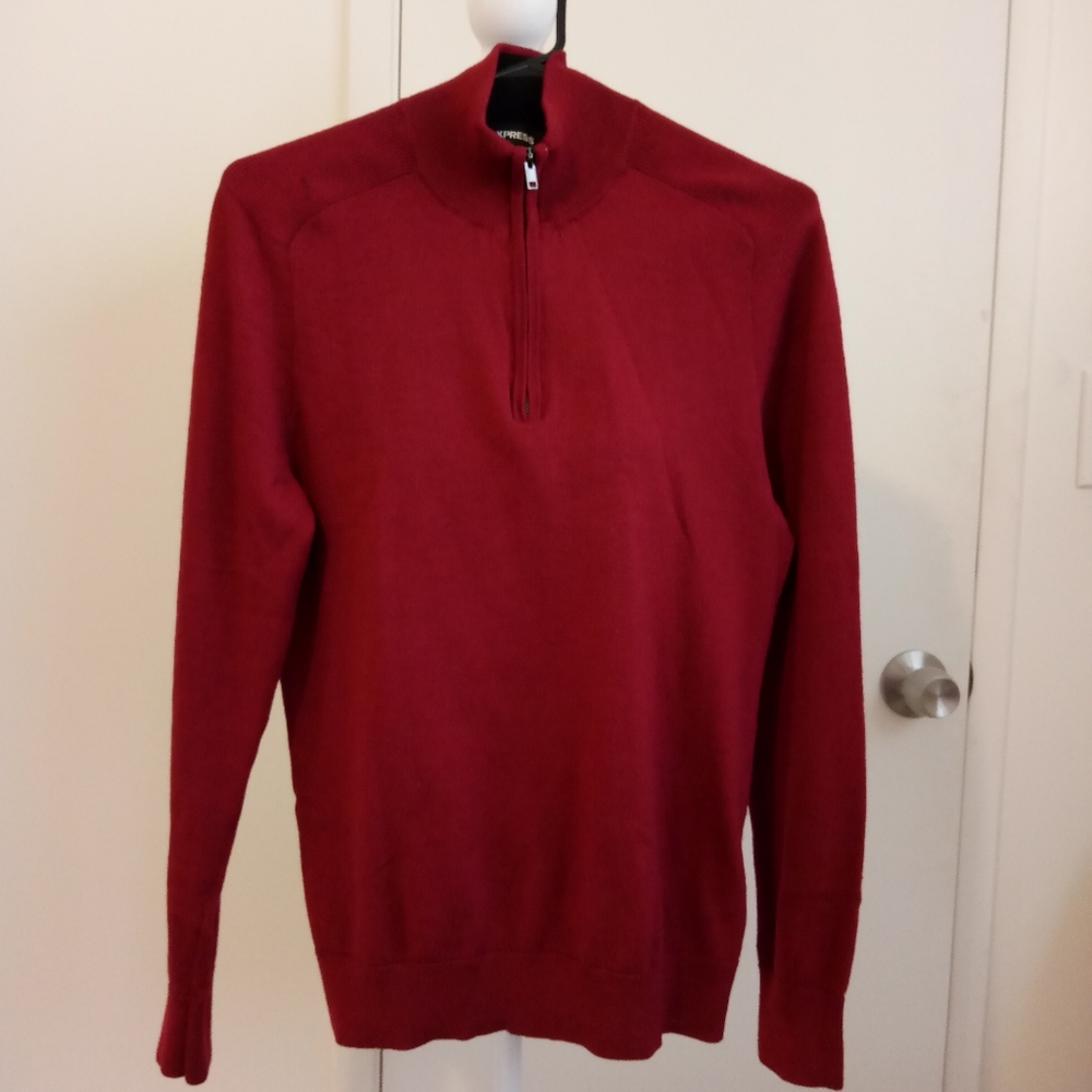 Express Men's knit sweater half zipper size  Medium Burgundy.